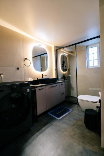 Skyline Oaka Telecom Arena Luxury Apartment