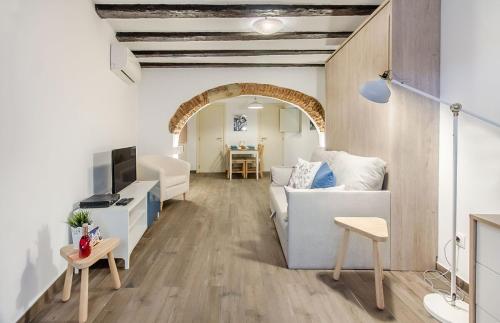 Brick Arch Studio with AC | Alfama