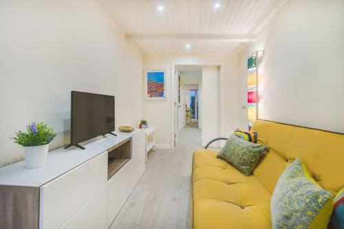 Tram Hideaway | Bica Stay