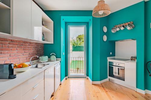 Monica's Place: a Friends' Inspired Apartment
