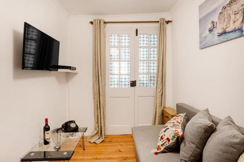 Cozy Loft in Historic Chiado