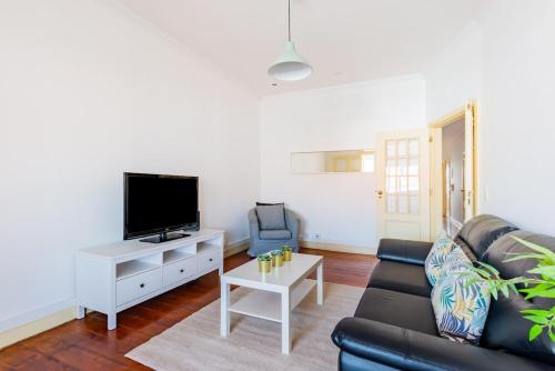 3BR @ Almirante Reis