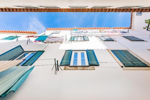 Romantic Alfama Getaway