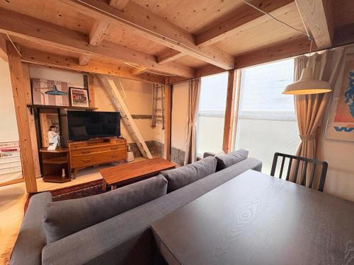 Obi House C2