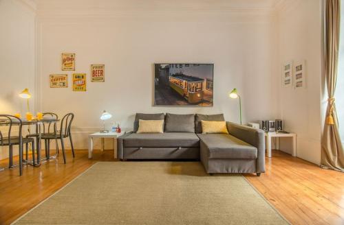 Chiado Balcony Apartment