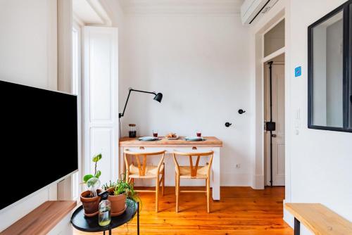Bright Loft @ Lisbon Downtown