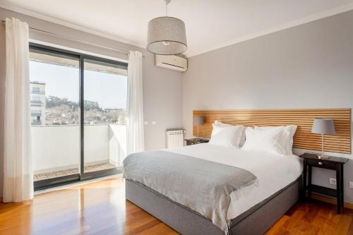 Elegant Flat in Benfica - 10 min to City Center