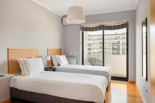 Elegant Flat in Benfica - 10 min to City Center