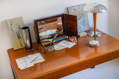 Rosarinho Cruz invites to her Atelier by the Sea