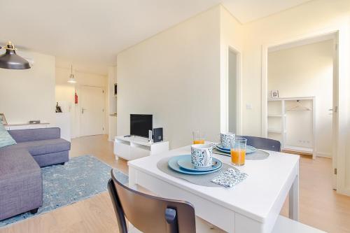 Trindade Modern Flat (with Air Conditioning)