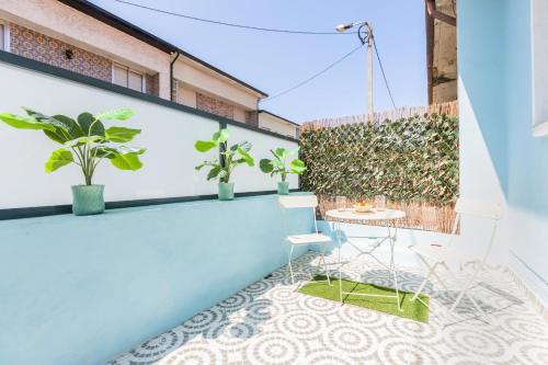 Casa Azul @ Jardim do Morro by BnBird