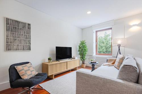 1BR with Balcony | Porto Urban Flats