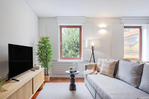 1BR with Balcony | Porto Urban Flats