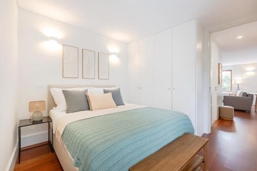 1BR with Balcony | Porto Urban Flats