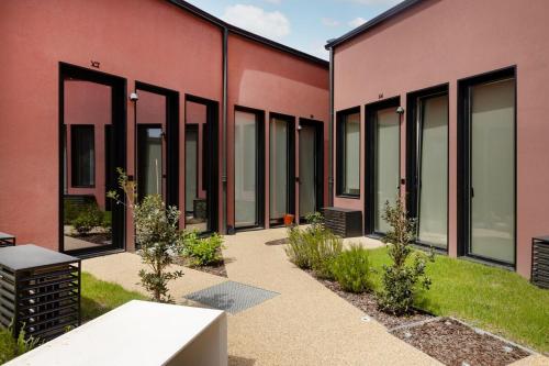 Minimalist Loft @ Terracotta Collection