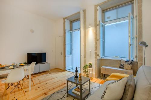 Santa Catarina Experience in Porto