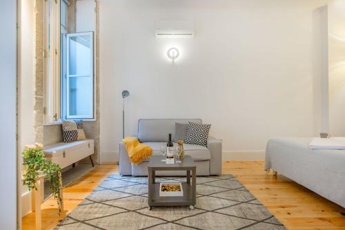 Santa Catarina Experience in Porto