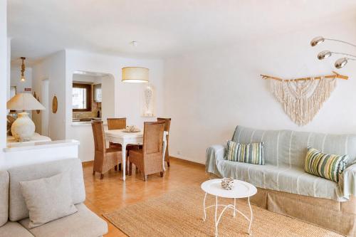 Albufeira Sunny Days | Pool View Family Apartment
