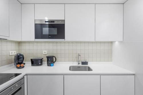 Porto Style & Comfort | Balcony + Parking
