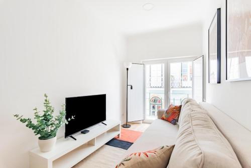 Seaside Modern Flat II @ Historical Cascais