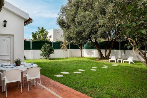 Alapraia Garden & Family Stay | Estoril