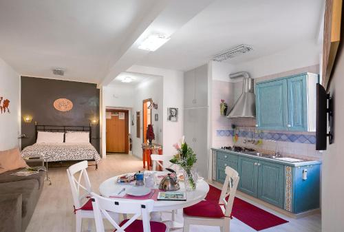 Η κουζίνα ή μικρή κουζίνα στο Navona Open Space Apartments