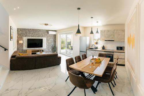BRAND NEW! Villa Adriatic Bay 1 with a private heated pool