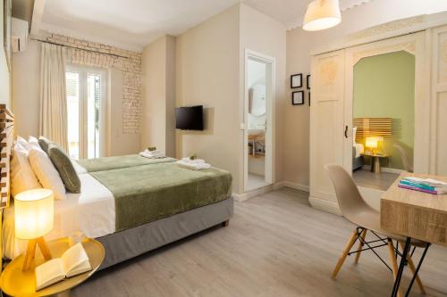 Cheerful apartment in the heart of Corfu Old Town