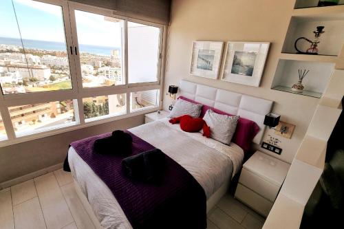 Estudio I vistas mar, cerca tren y Malaga