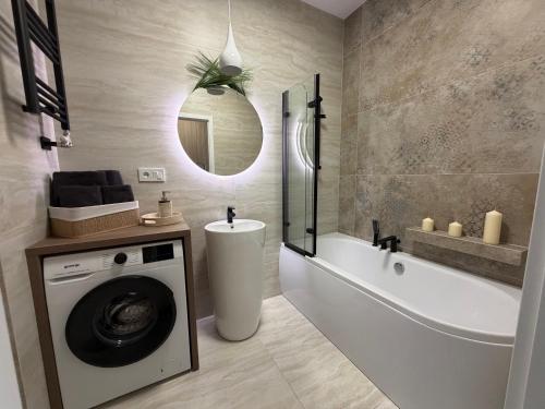 77 Apartament