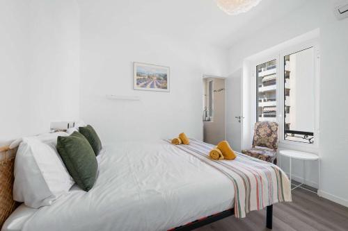 Le Botta, spacieux appartement famillial, centre ville de Menton, jardins Biovès, à 5 minutes de la mer