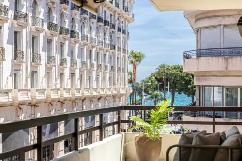 Modern Appartement a c 2BR 4P - Cannes