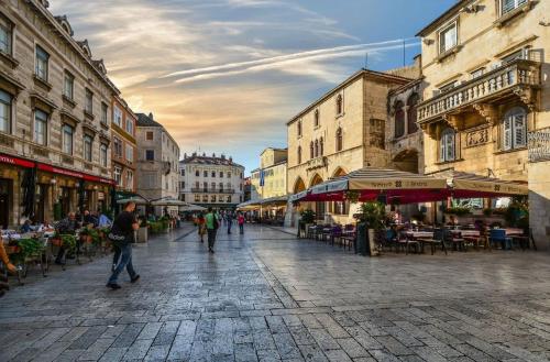 Korkyra-Old Town apartment with private terrace