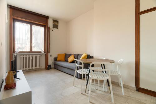 GuestHost - Comfy Studio Porta Venezia MM1
