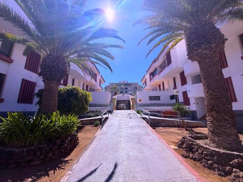 Tropicalidays Playa Las Americas 2BR Apartment