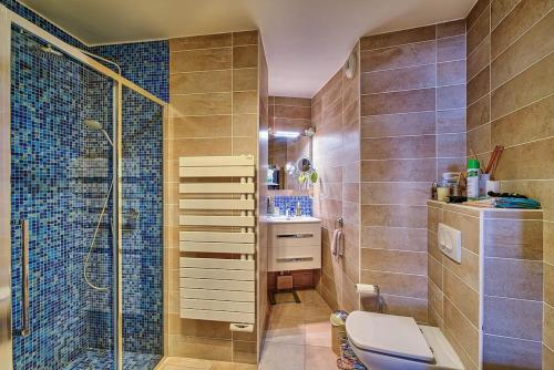 Lovely 4-Bedroom Family Apartment in Central Nice