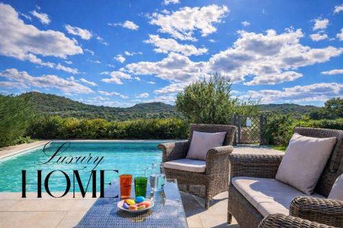 Prestigiosa Villa con Piscina Costa Smeralda