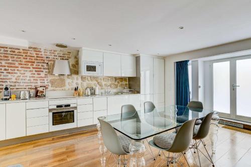 Jardin Prive - Gorgeous 3 Bed House in Le Marais