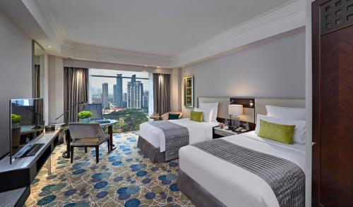 Mandarin Oriental, Kuala Lumpur — Photo of the whole room