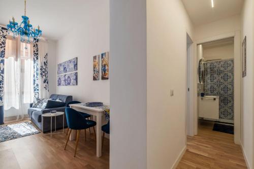 GuestHost - Roma Termini Comfy Blue Apartment