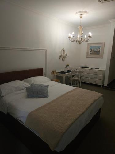 Regal Residence MK