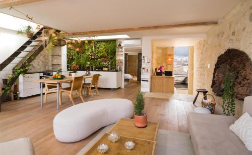 Duplex with Terrace Bordeaux - Light & View
