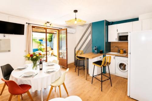 Toison d Or 2 - 5 min walk to beach, terrace and AC