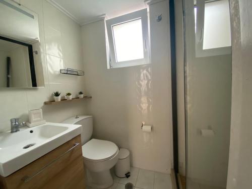 Cozy seaside studio in Lemos Vouliagmenis