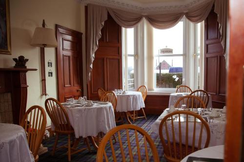 En restaurant eller et spisested på Brig O'Doon Guest House