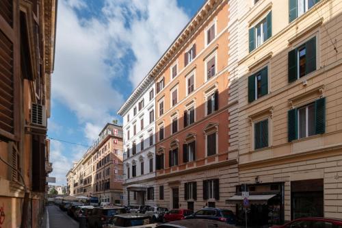 GuestHost - Roma Termini Cozy Grey Apartment