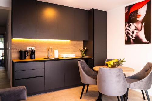 LUXA by Fratelli Residence