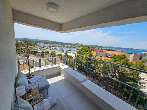 65SUITE Mediterranean apartment Sea view & underground garage