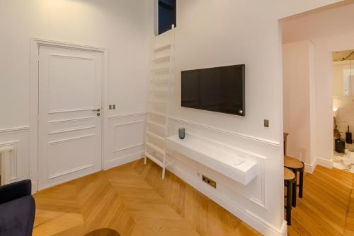 Appartement de standing 5 - tour Eiffel/Invalides