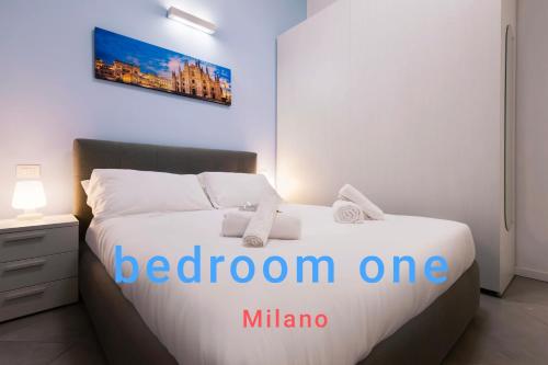 Milan loft 3BR 3BA and fast Wi-Fi 15 minutes to Duomo
